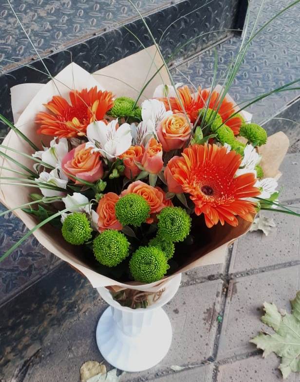 Букет цветов из: Герберы, Хризантемы, Альстромерии и Розы в Горетово