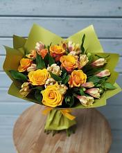 Букет цветов из:  Альстромерии и Розы в Горетово