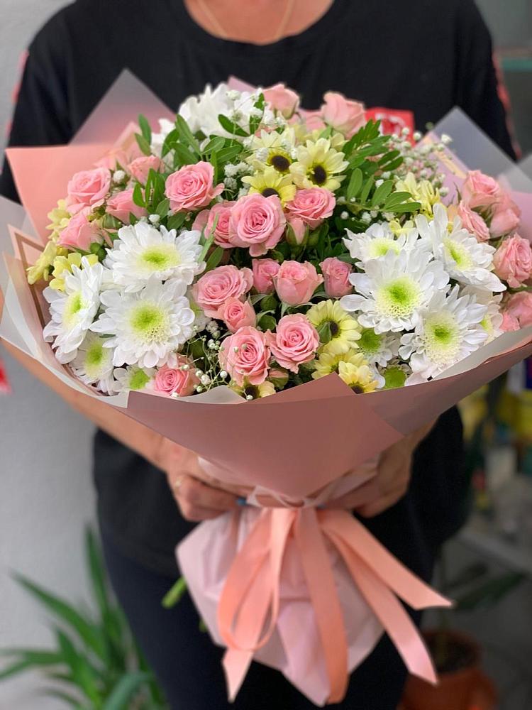 Букет цветов из: Розы и Хризантемы в Горетово