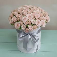 Цветочная композиция из Розы в шляпной коробке в Горетово