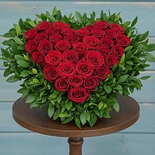 Цветочная композиция из Розы в виде сердца в Горетово