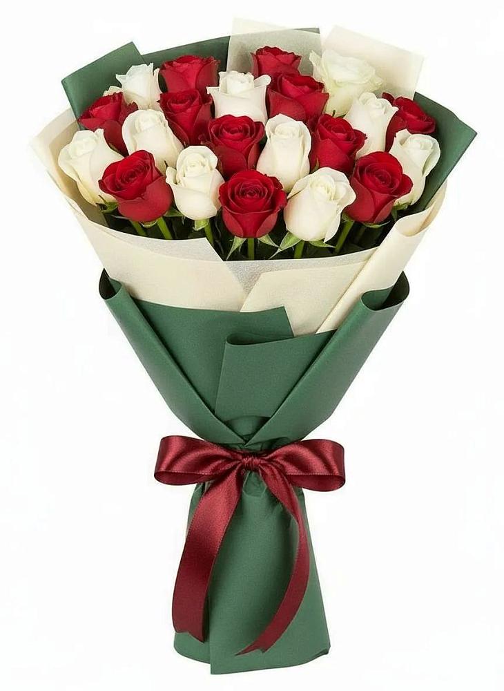 Букет Микс из красных и белых роз в Горетово