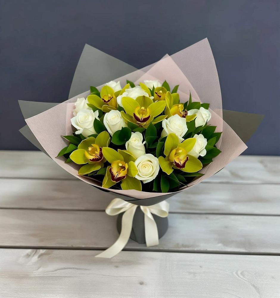 Букет цветов из: Орхидеи и Розы в Горетово