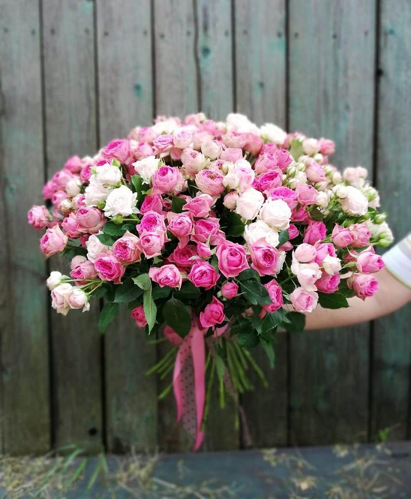 Букет Розовые кустовые розы Натали и Лав Лидия в Горетово