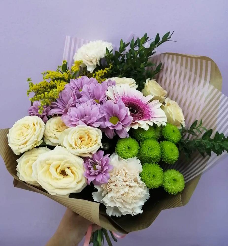 Букет цветов из: Хризантемы, Розы, Гвоздики и Герберы в Горетово