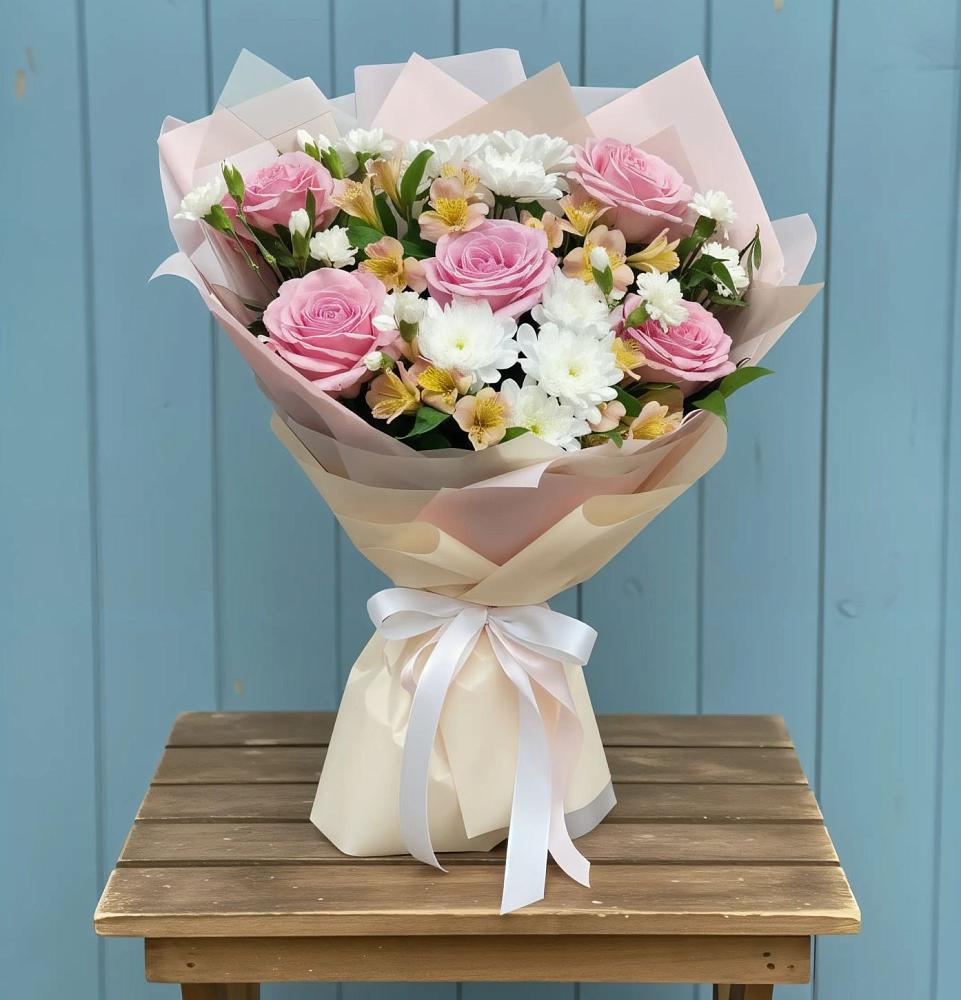 Букет цветов из: Гвоздики, Орхидеи и Розы в Горетово