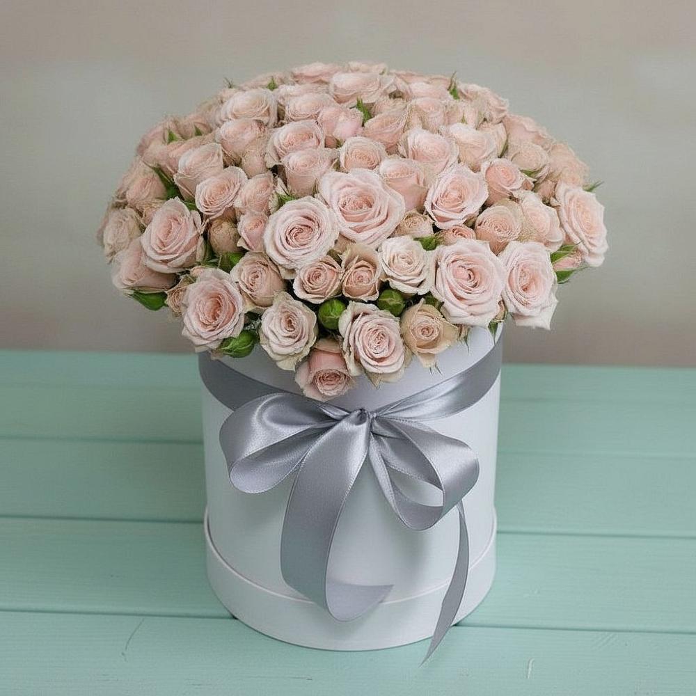 Цветочная композиция из Розы в шляпной коробке в Горетово