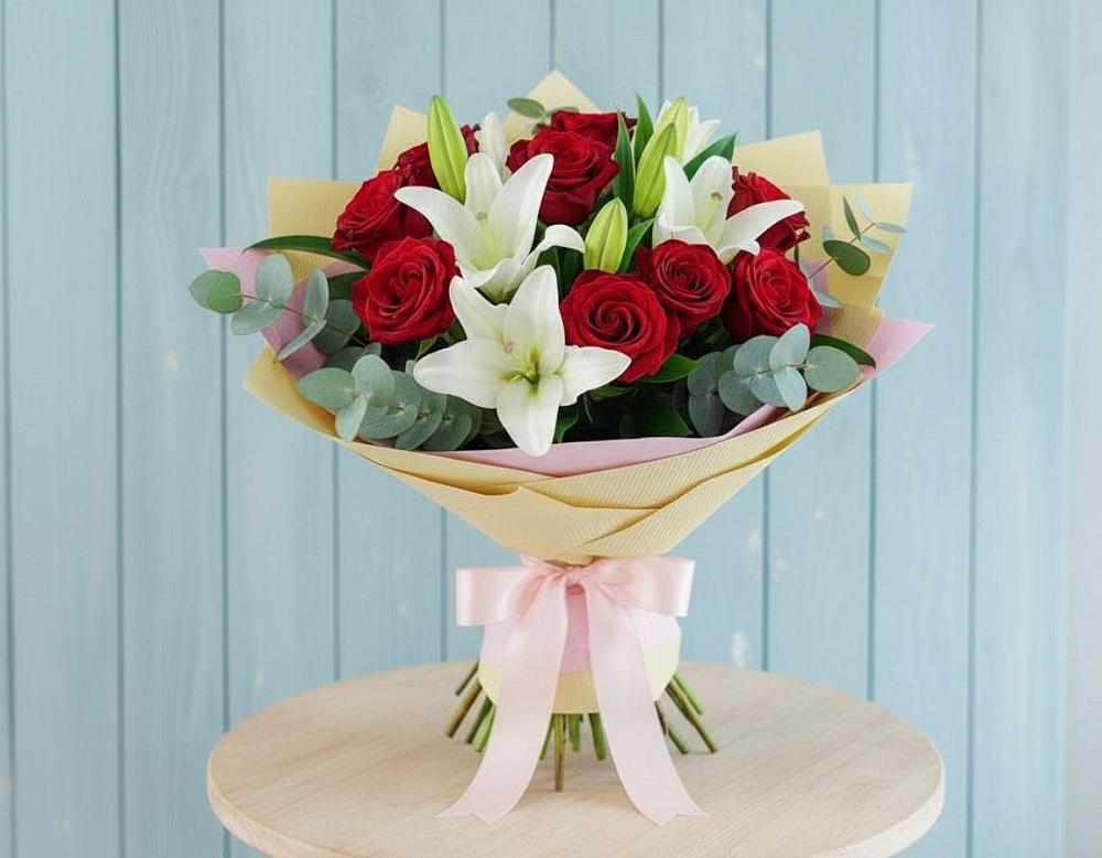 Букет цветов из: Лилии и Розы в Горетово